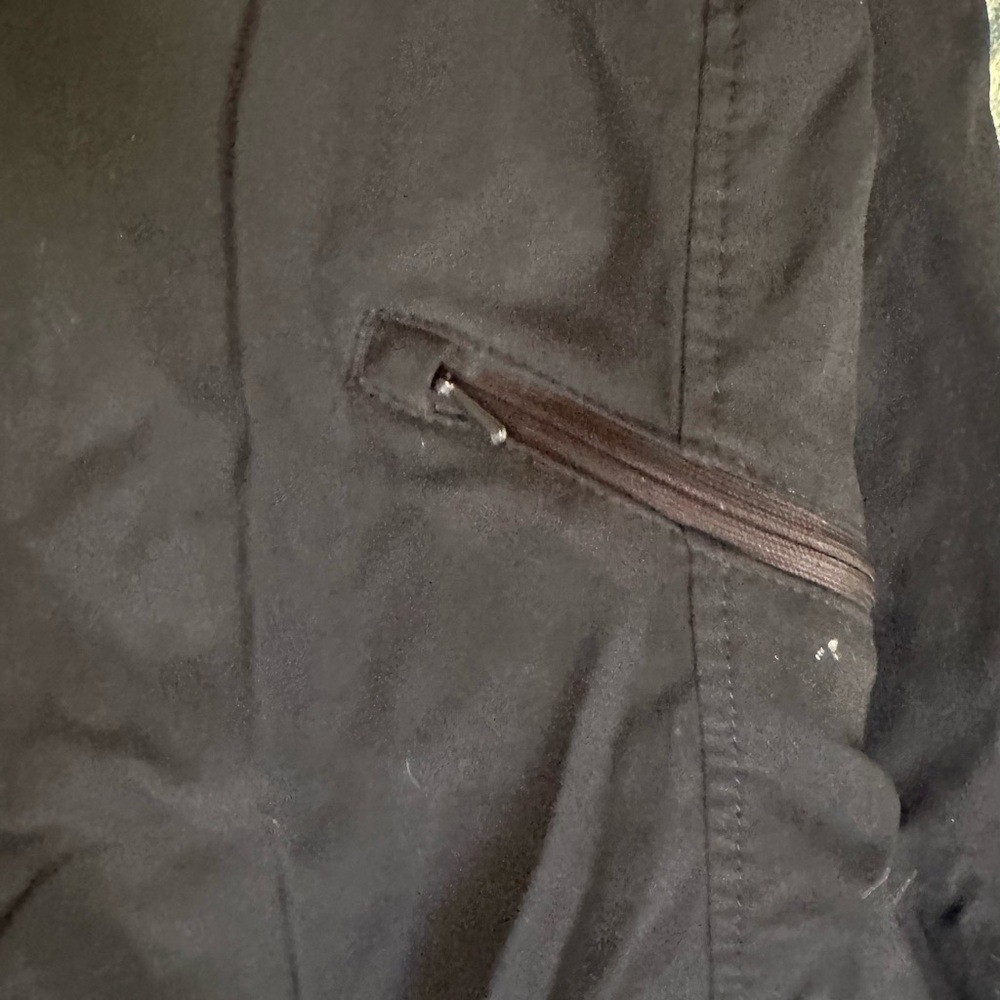 Mountain Hardware Black Cropped Action Pants - image 3